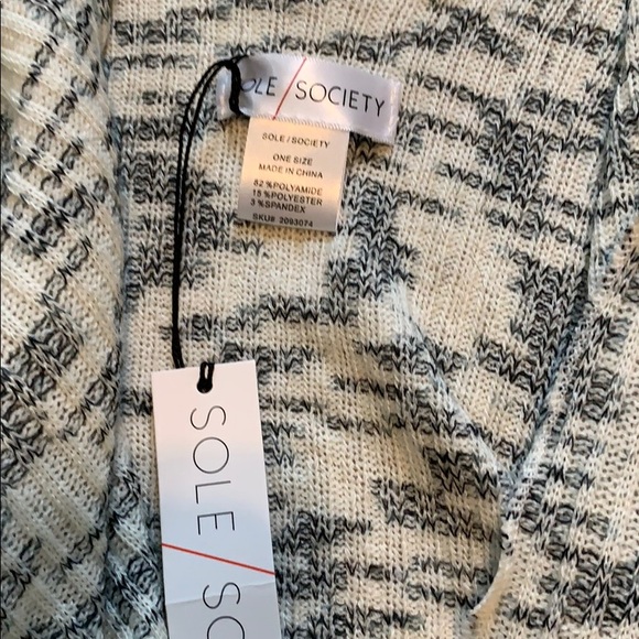 NWT Sole Society Shawl - Picture 2 of 2